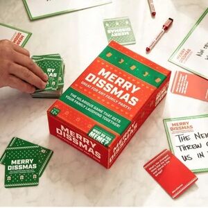 WHAT DO YOU MEME? Merry Dissmas – The Hilarious Family Holiday Party Game Family